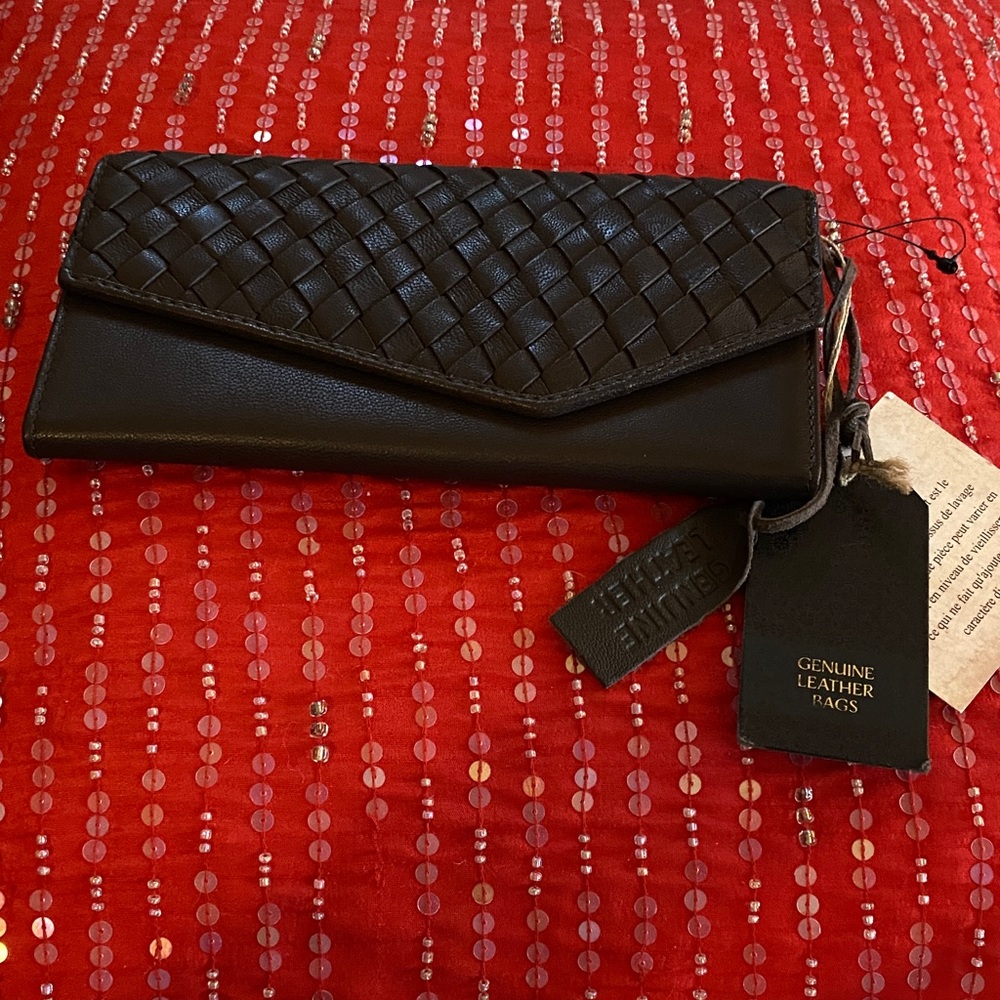 Genuine Leather Bottega Veneta Style Butter Soft Large Wallet/Clutch New